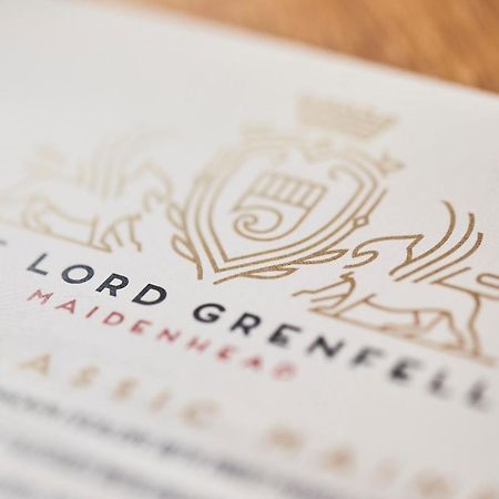 The Lord Grenfell Bed & Breakfast Maidenhead Exterior photo The Lord Mayor's Chain of Office