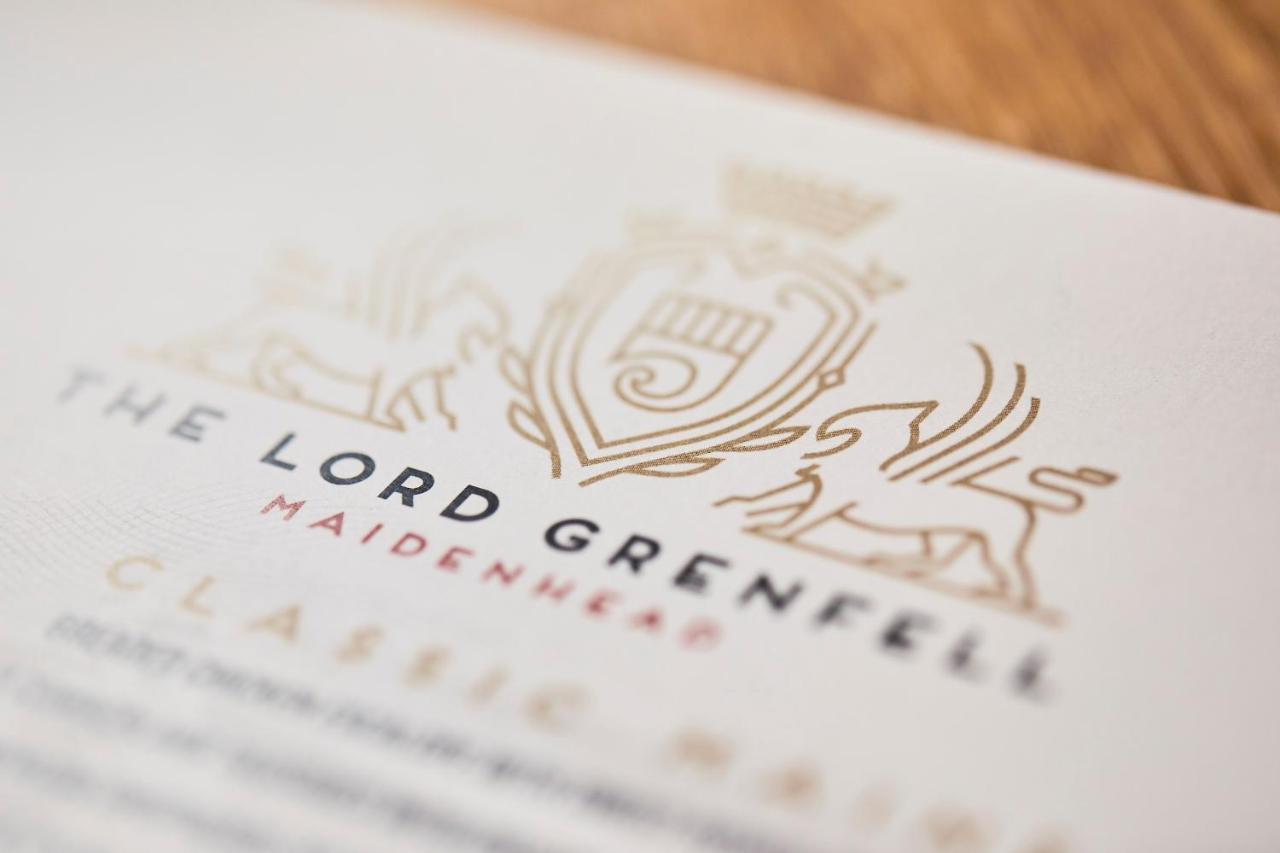 The Lord Grenfell Bed & Breakfast Maidenhead Exterior photo The Lord Mayor's Chain of Office