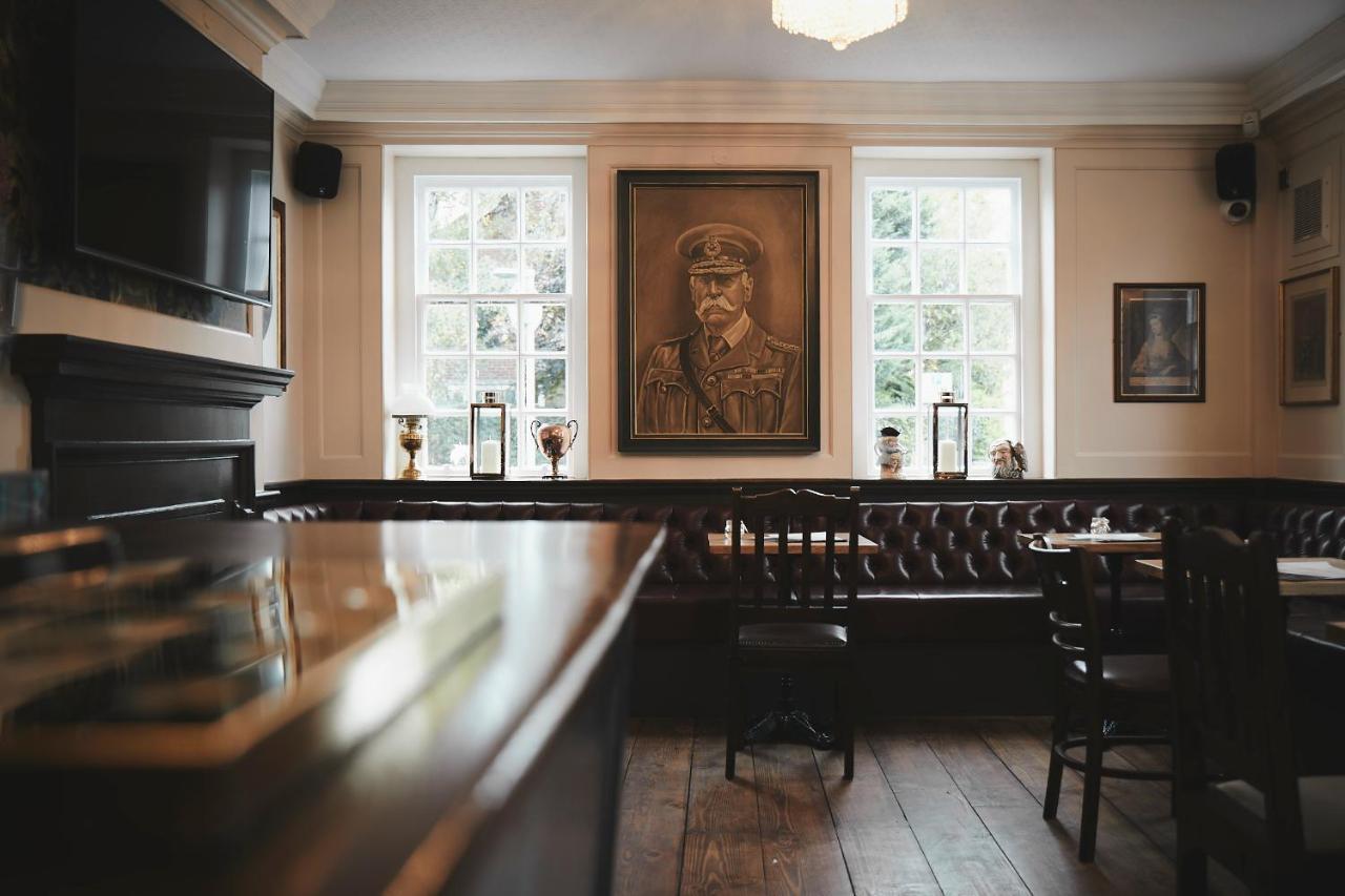 The Lord Grenfell Bed & Breakfast Maidenhead Exterior photo The interior of the pub