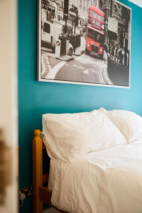 The Lord Grenfell Bed & Breakfast Maidenhead Exterior photo A room at the hotel